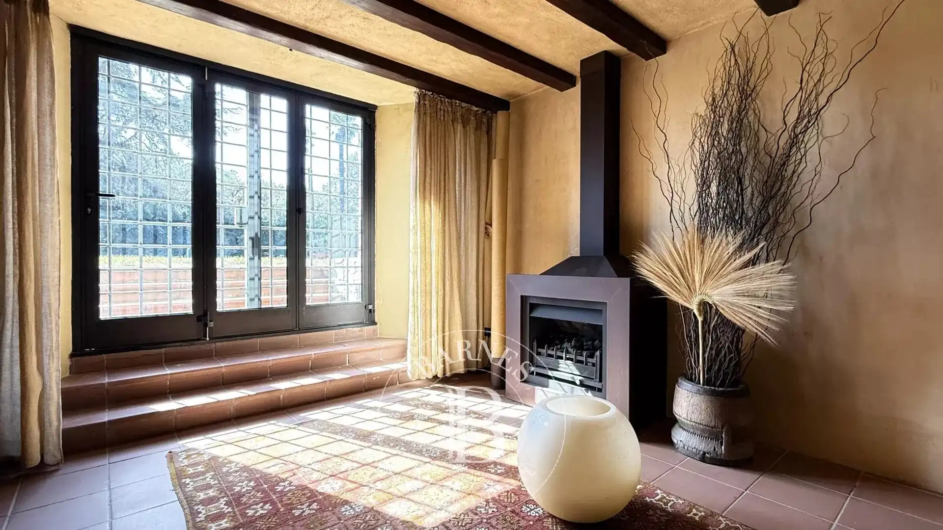Sala d'estar de Casa o xalet en venda en Montornès del Vallès amb Aire condicionat, Calefacció i Jardí privat