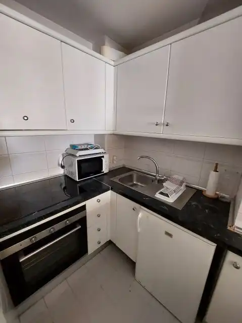 Cocina de Apartamento de alquiler en Benalmádena con Aire acondicionado, Terraza y Amueblado