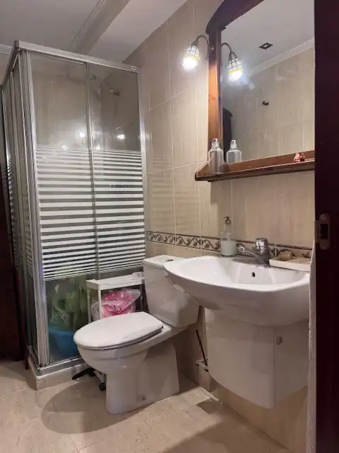 Bathroom of Flat for sale in Elgeta  with Storage room, Furnished and Oven