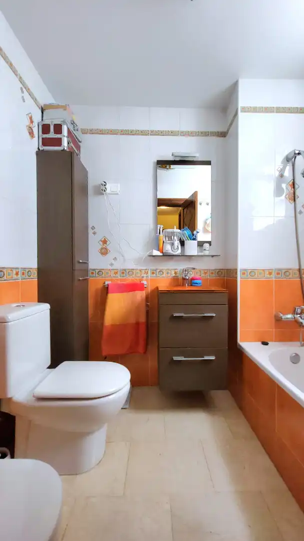 Bathroom of Flat for sale in Benalmádena  with Air Conditioner, Heating and Terrace
