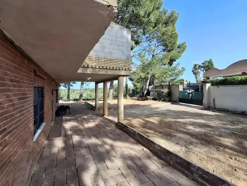 Vista exterior de Casa o chalet en venta en Torrent con Aire acondicionado, Jardín privado y Terraza