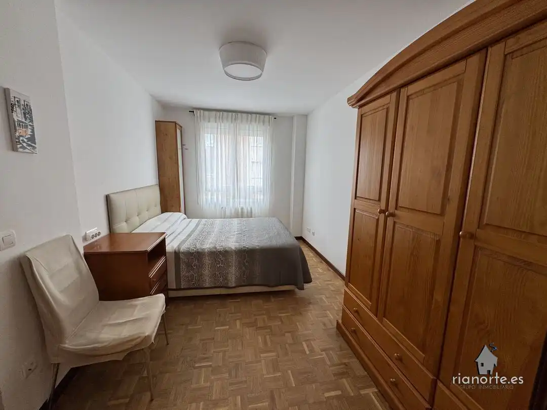 Schlafzimmer von Wohnung zum Verkauf in Ribadesella mit Heizung und Balkon