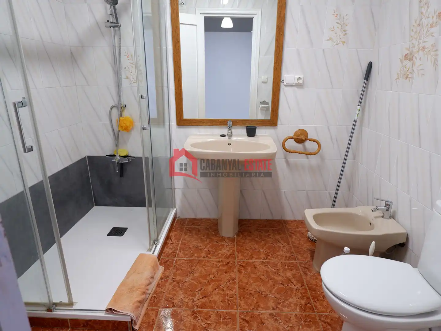 Baño de Apartamento en venta en Valencia con Aire acondicionado, Jardín privado y Trastero
