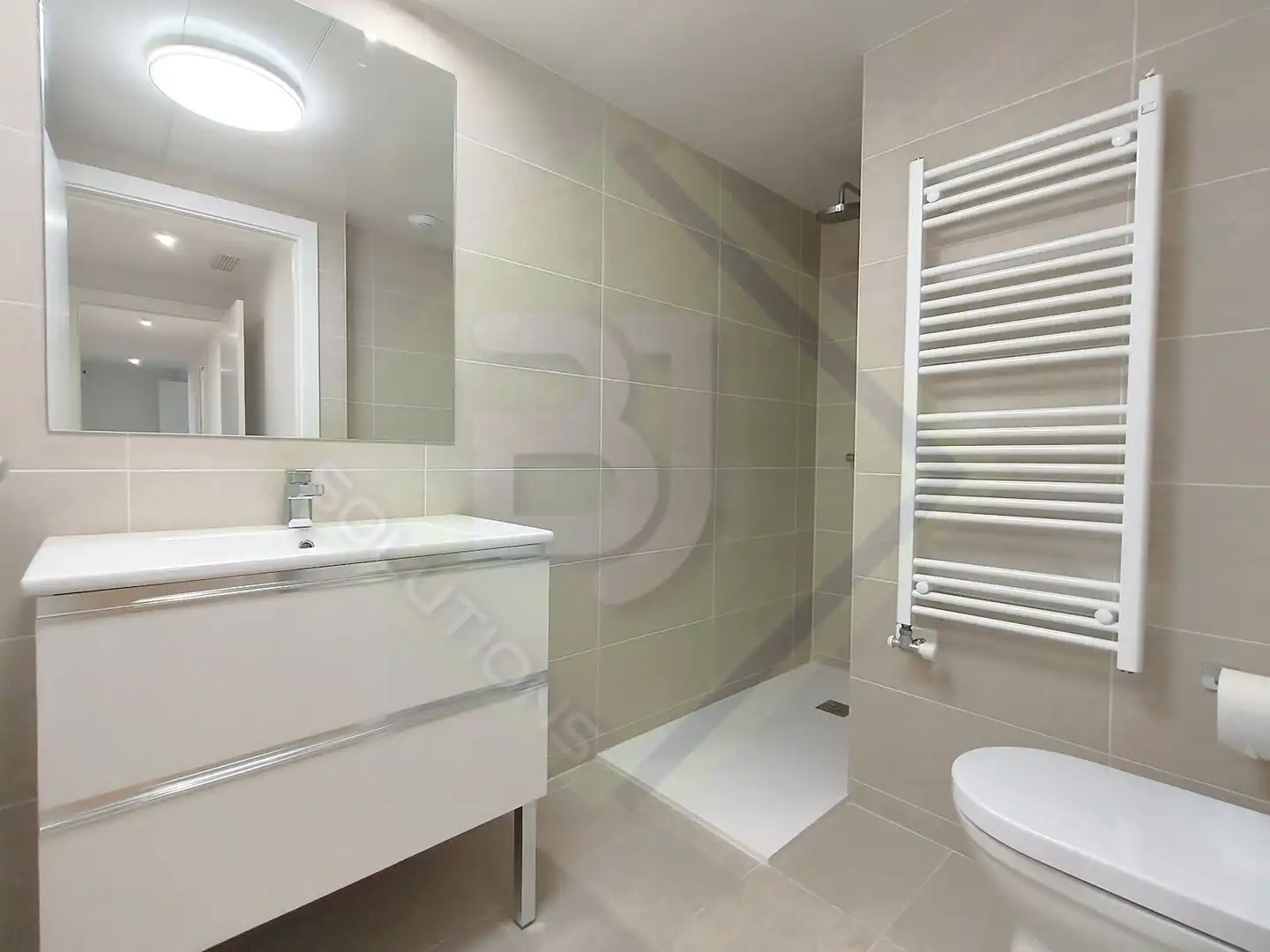 Baño de Piso de alquiler en Mataró con Aire acondicionado, Calefacción y Parquet