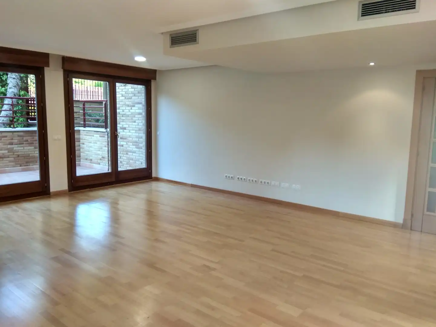 Houses for sale in Zaragoza  with Air Conditioner, Private garden and Parquet flooring