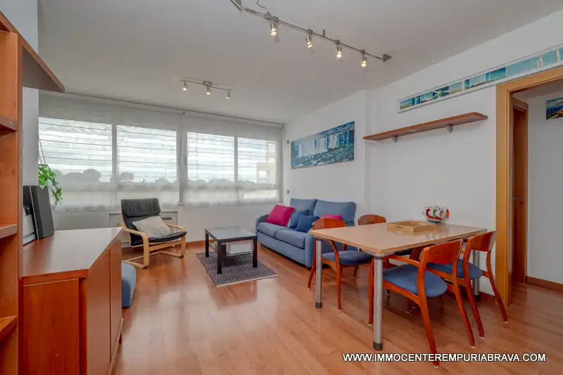 Vista exterior de Apartamento en venta en Empuriabrava