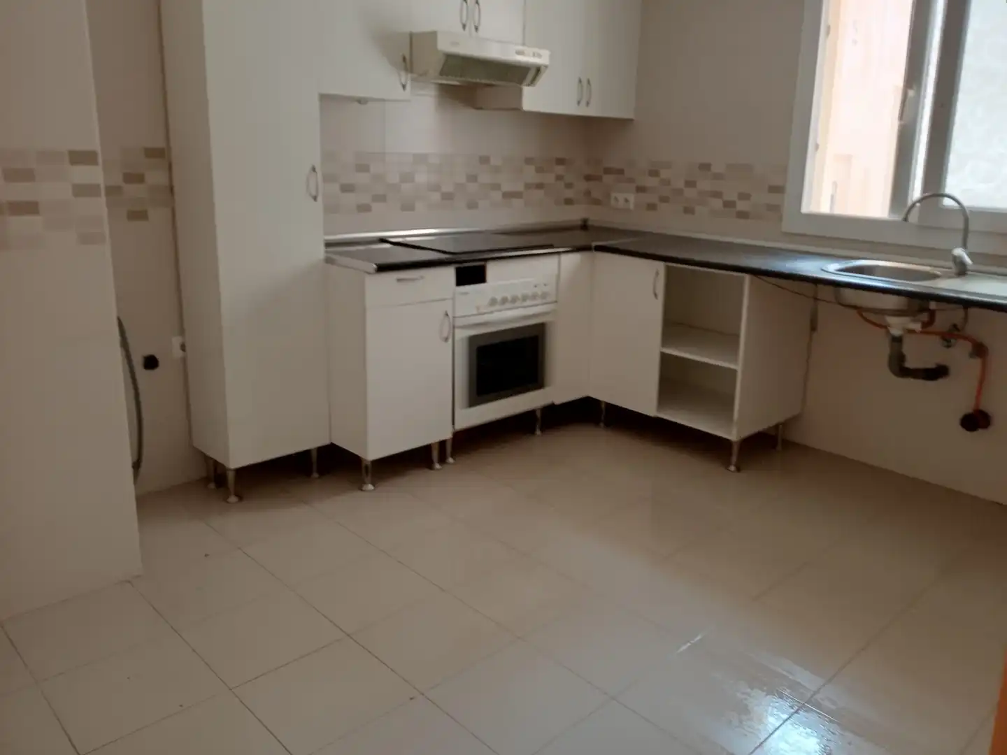 Cocina de Piso en venta en Estepona con Aire acondicionado