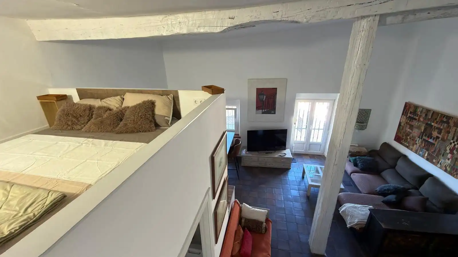 Sala d'estar de Pis en venda en Cuenca amb Calefacció i Moblat