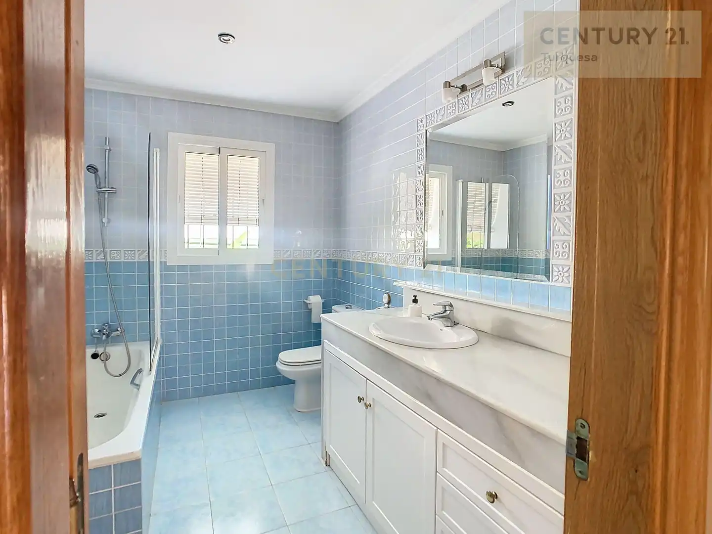 Bany de Casa o xalet de lloguer en Torremolinos amb Aire condicionat, Jardí privat i Traster