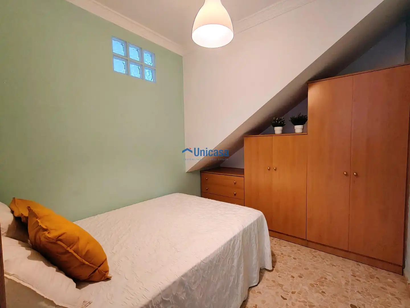 Habitación de Piso en venta en Málaga con Trastero y Amueblado