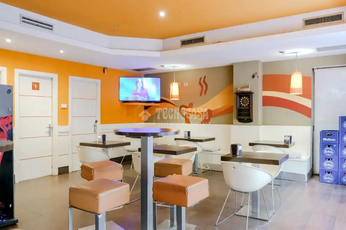 Commercial properties for sale in Madrid  with Air Conditioner and Terrace