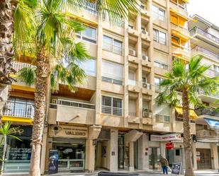 Vista exterior de Apartament en venda en Torrevieja amb Aire condicionat, Calefacció i Terrassa