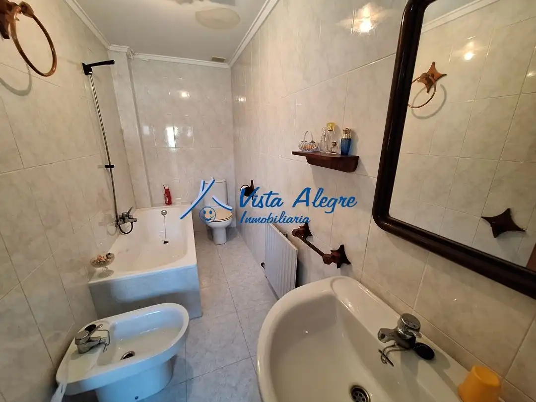 Baño de Casa o chalet en venta en Gimileo con Calefacción, Terraza y Trastero