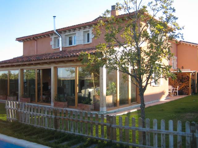 Casa-chalet en Venta en Avenida las Sabinas en Valdorros