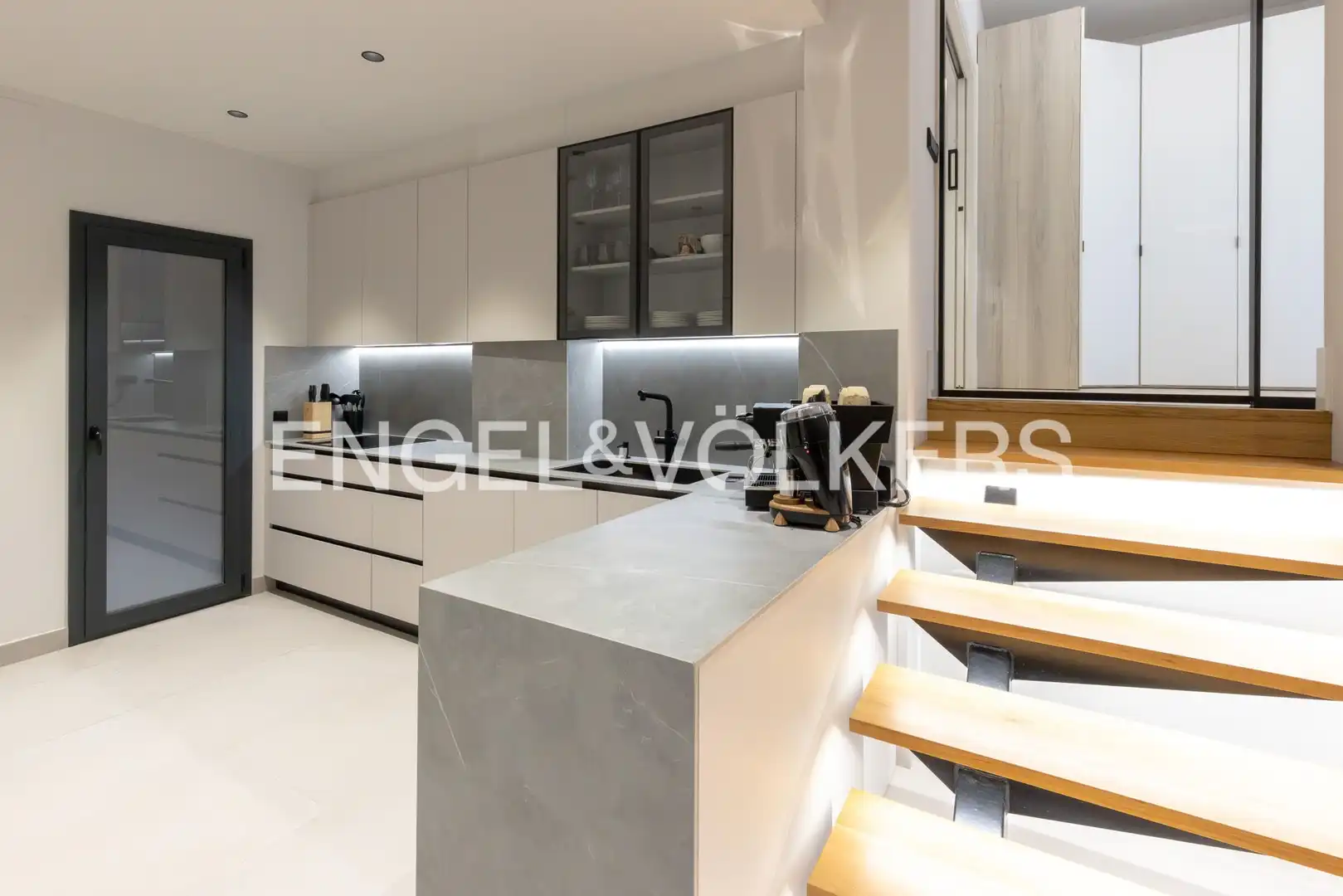 Kitchen of Apartments for sale in Olesa de Montserrat  with Air Conditioner, Heating and Terrace