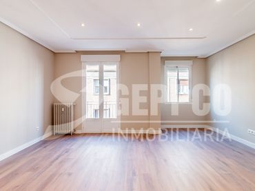 Appartement avec ascenseur à louer à Calle de la Povedilla