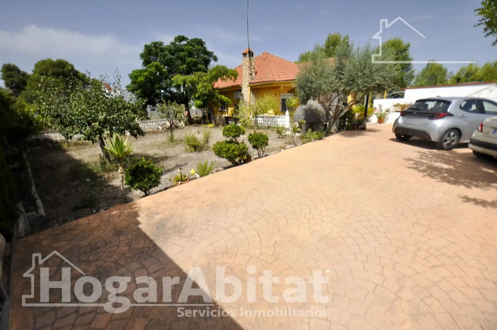 Vista exterior de Casa o chalet en venta en Chiva con Aire acondicionado, Calefacción y Jardín privado