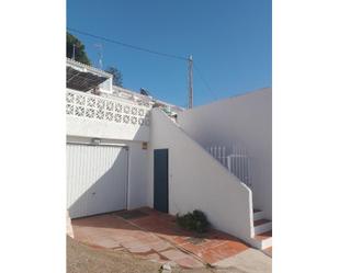 Vista exterior de Casa adosada en venda en Mijas amb Aire condicionat i Terrassa