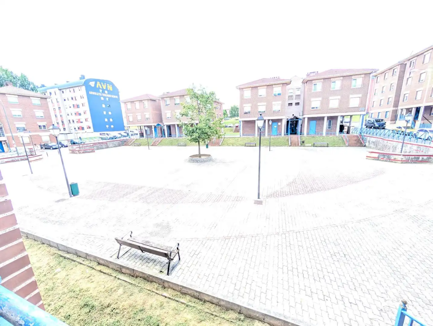 Vista exterior de Pis en venda en Oviedo  amb Calefacció i Terrassa
