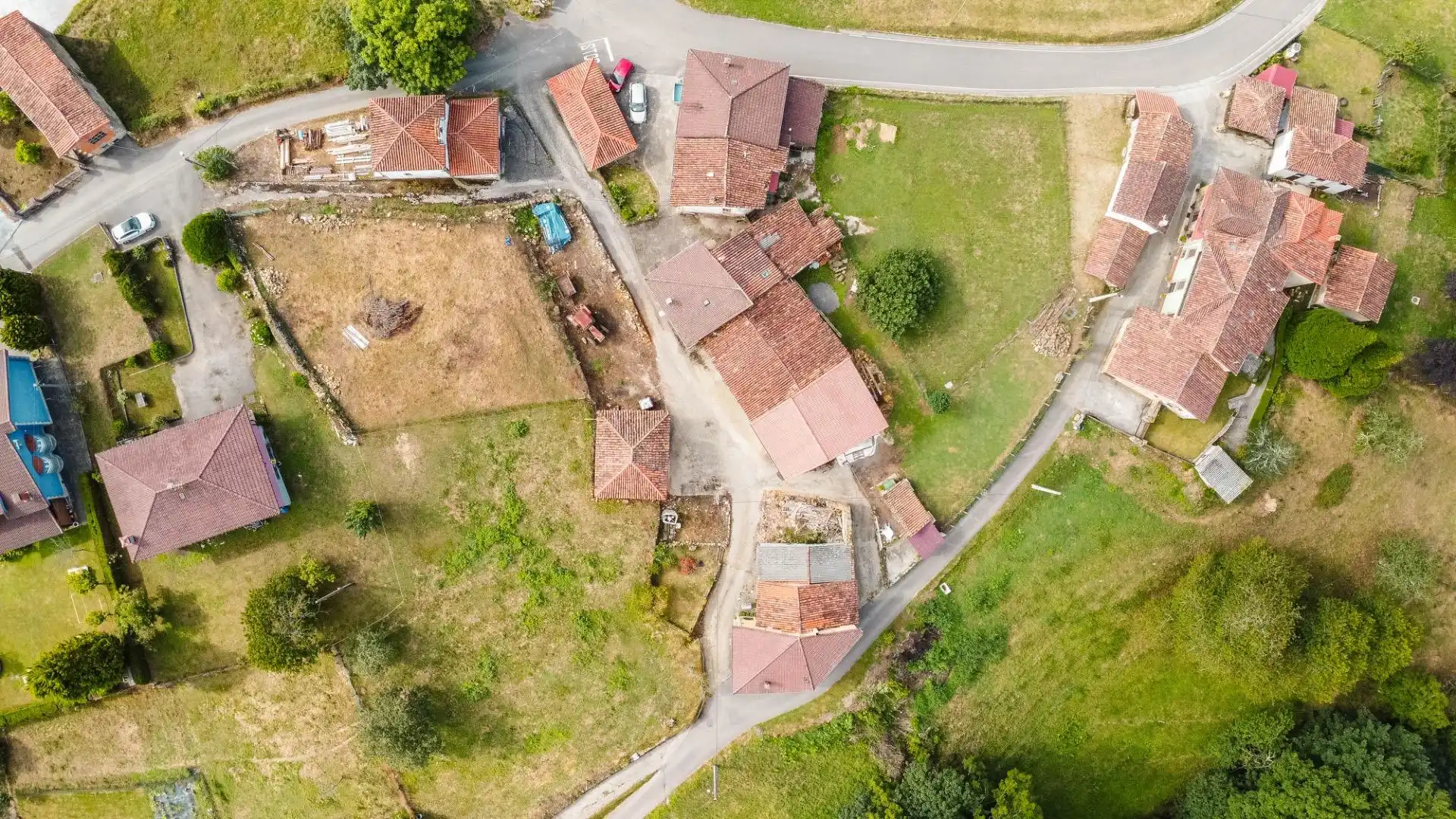 Casa rústica amb jardí en venda a Lugar Villar de Guergu 75, imagen 3