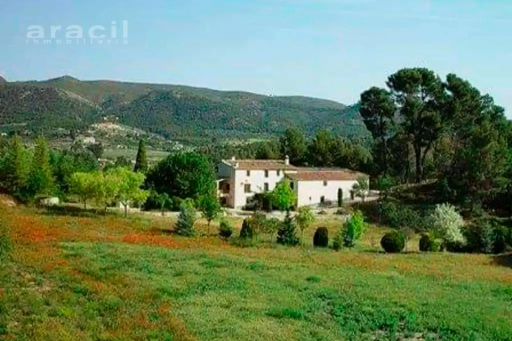 Vista exterior de Finca rústica en venda en Alcoy / Alcoi amb Aire condicionat, Jardí privat i Terrassa
