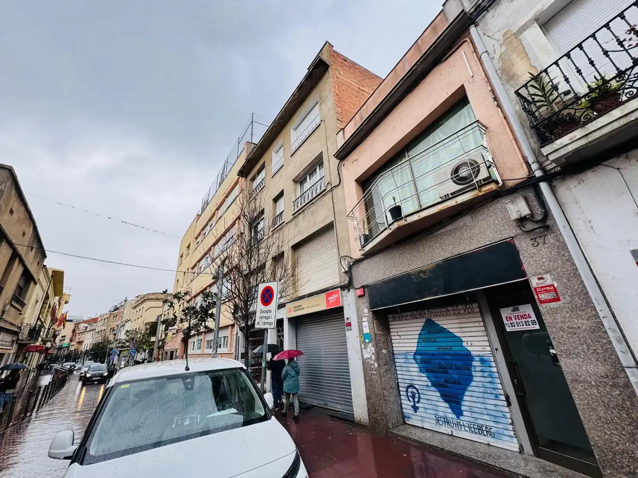 Vista exterior de Casa adosada en venta en Montcada i Reixac con Aire acondicionado, Terraza y Trastero