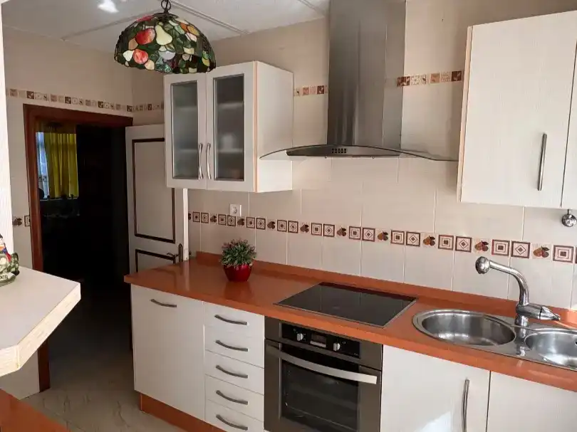 Cuina de Casa o xalet en venda en El Campillo (Huelva) amb Jardí privat, Traster i Moblat