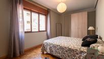 Dormitori de Pis en venda en Gijón  amb Calefacció, Parquet i Terrassa