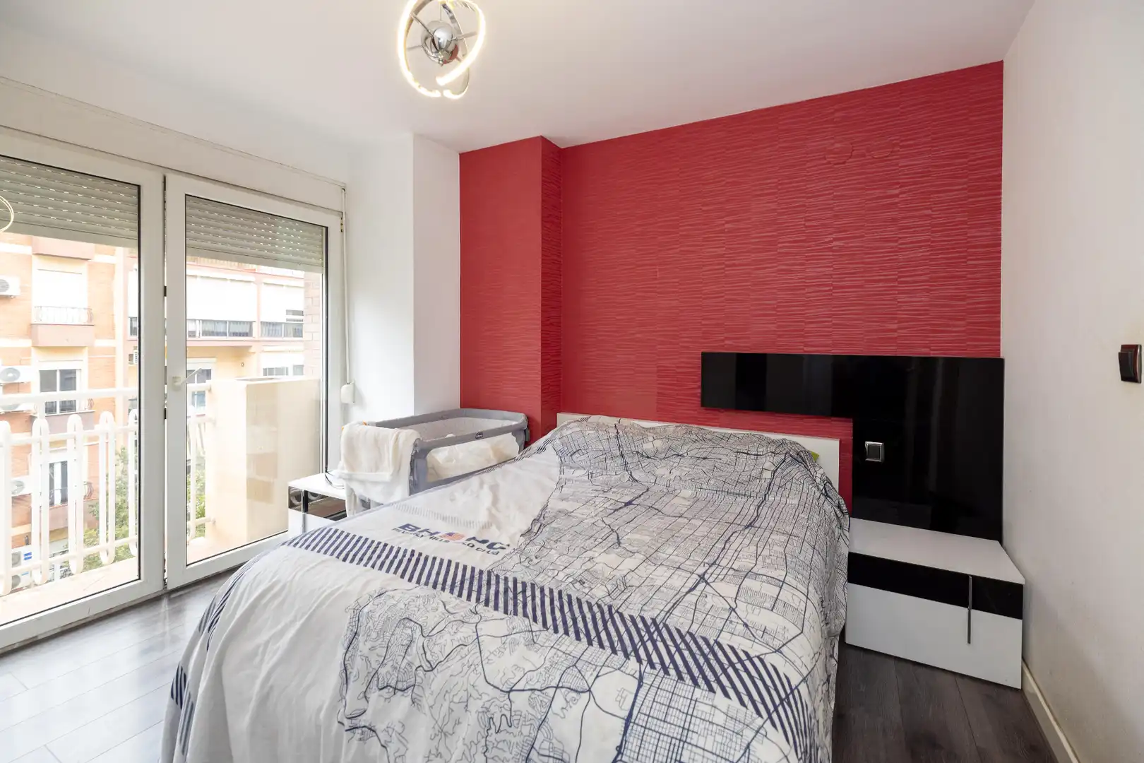 Bedroom of Flat for sale in Málaga  with Air Conditioner, Furnished and Balcony