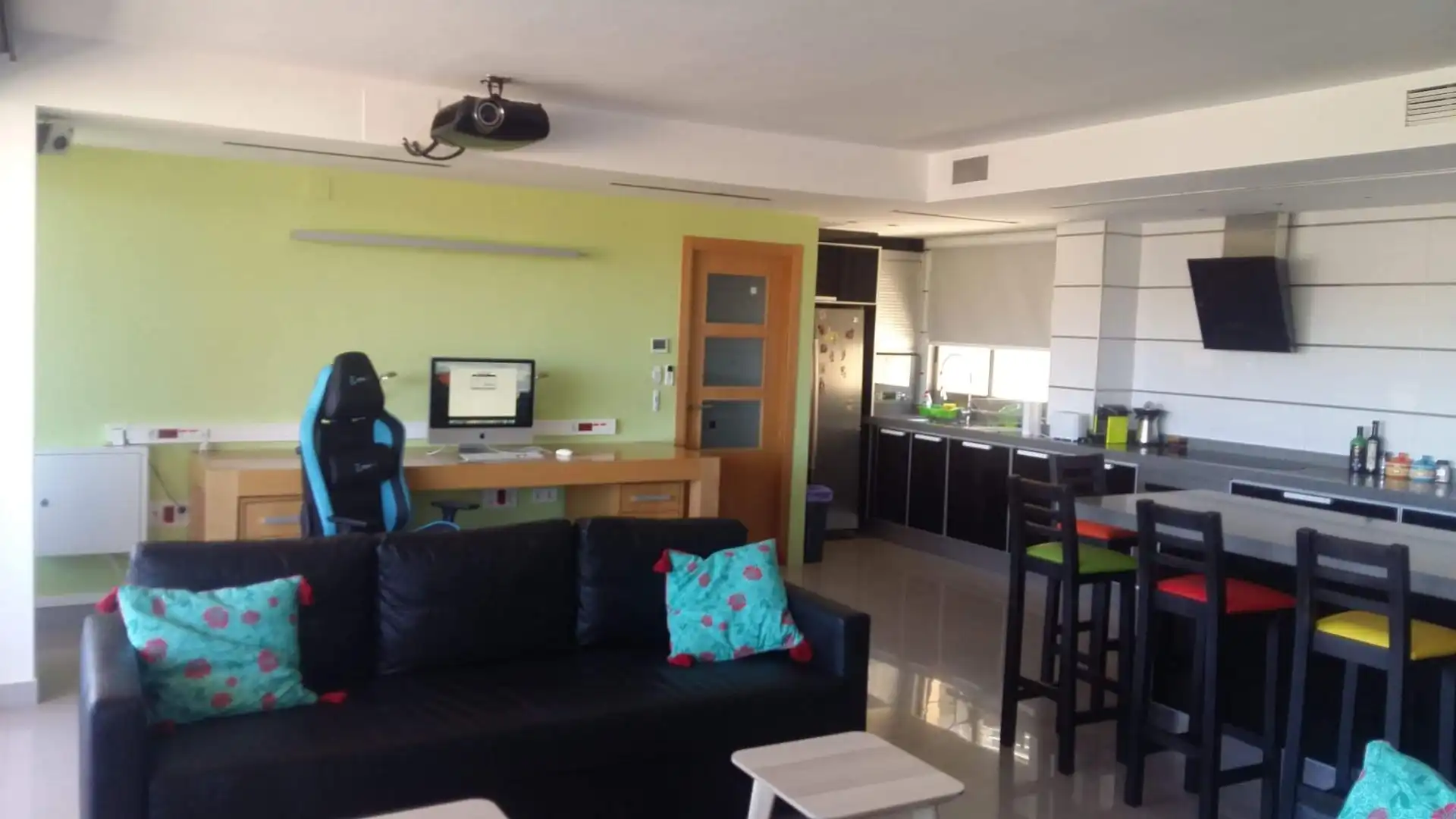 Wohnzimmer von Wohnung zur Miete in Cullera mit Klimaanlage, Terrasse und Möbliert