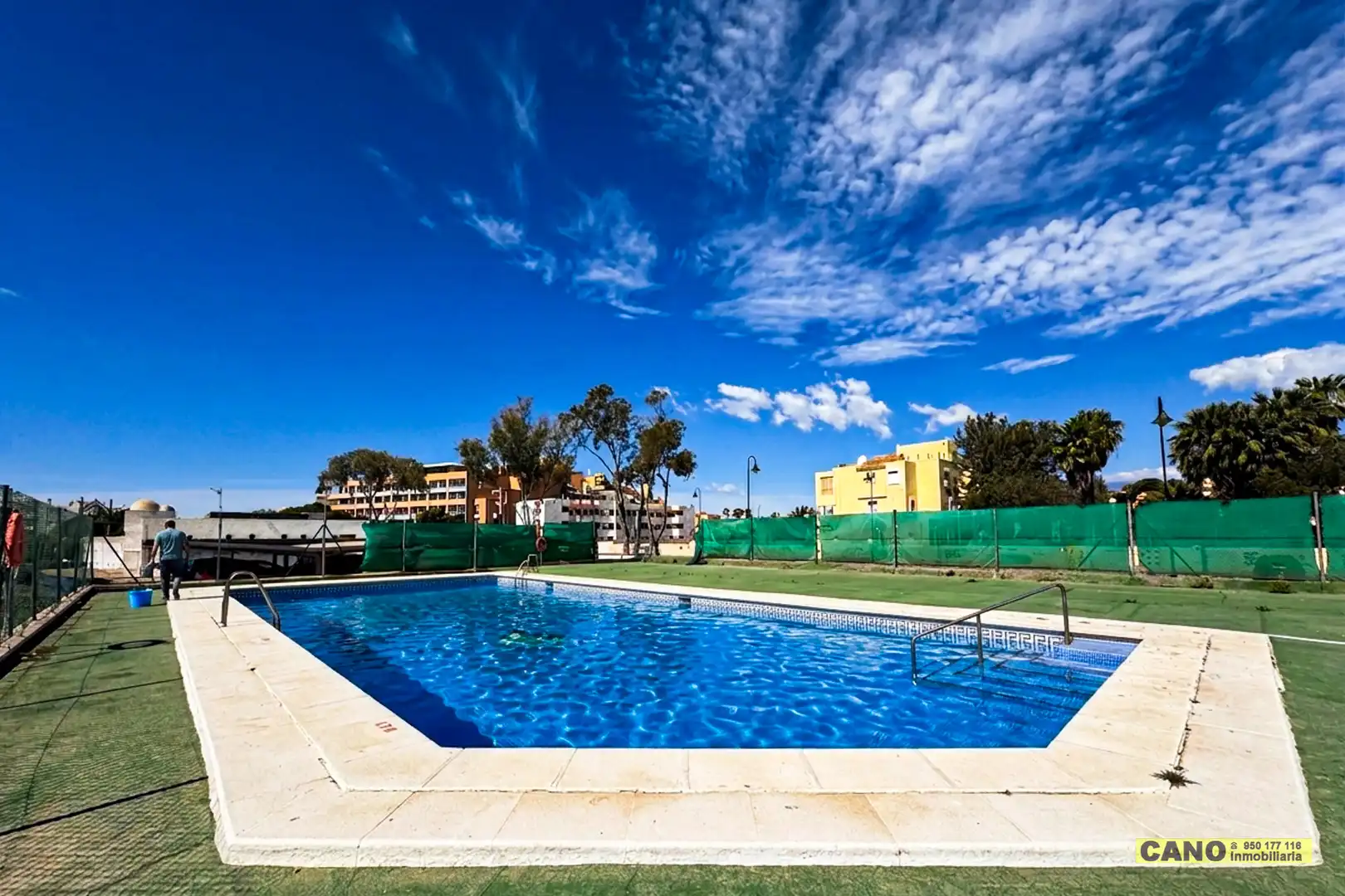 Swimming pool of Flat for sale in Roquetas de Mar  with Air Conditioner, Heating and Terrace