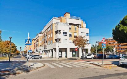 Vista exterior de Pis en venda en Azuqueca de Henares amb Aire condicionat, Calefacció i Terrassa