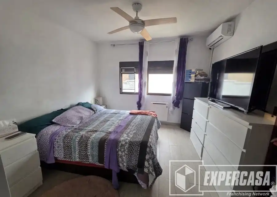 Habitación de Casa adosada en venta en Corbera con Aire acondicionado, Terraza y Trastero