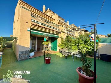 Terraced house with balcony for sale in RUBEN DARIO 4