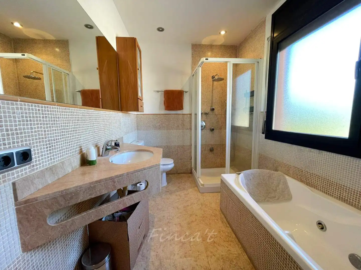 Badezimmer von Haus oder Chalet zum Verkauf in Moià mit Heizung, Ofen und Internet