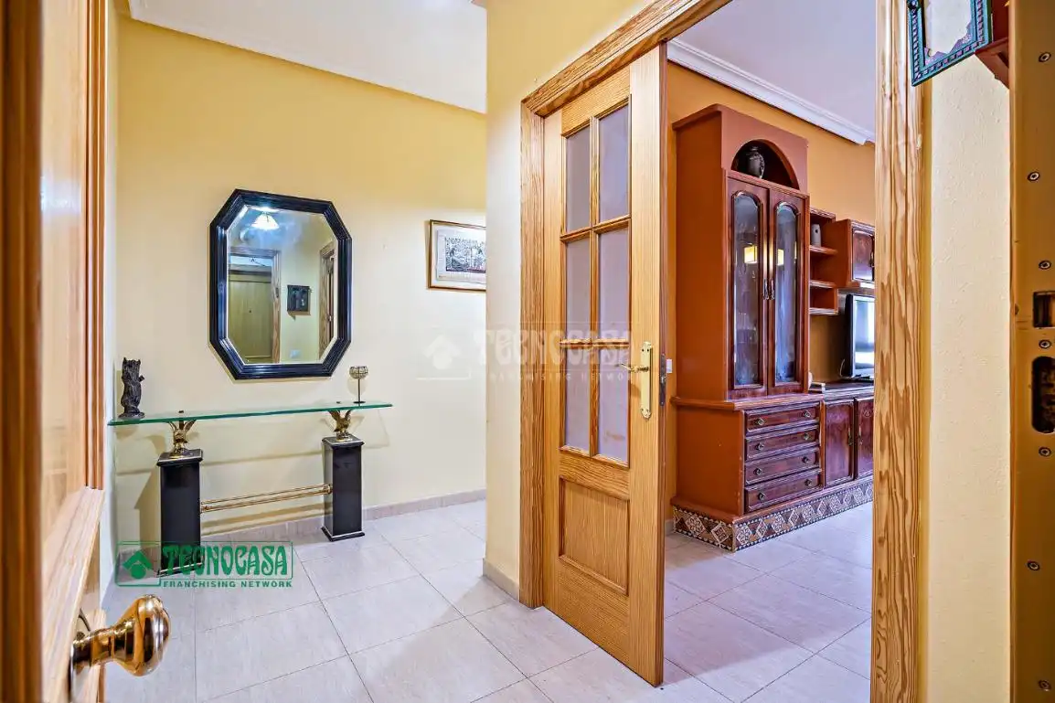 Flat for sale in Viator