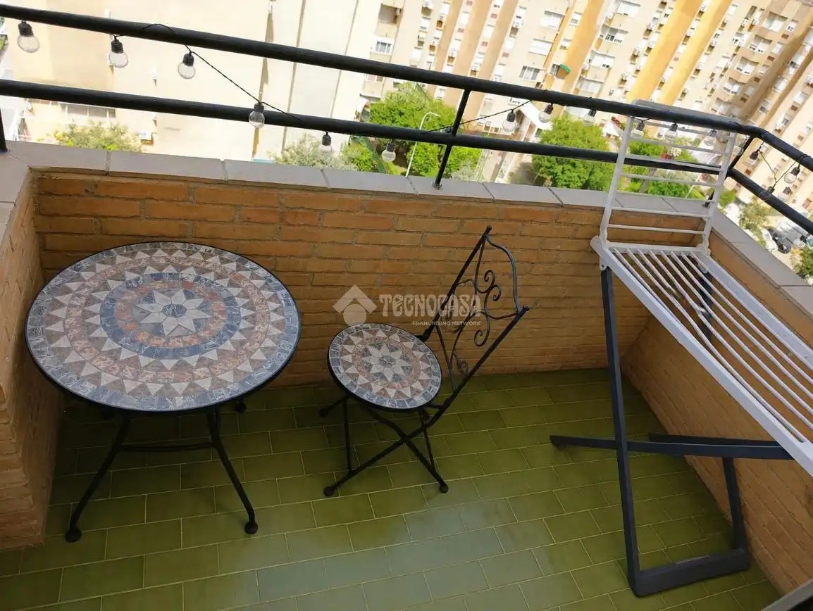 Balcony of Flat for sale in Sevilla