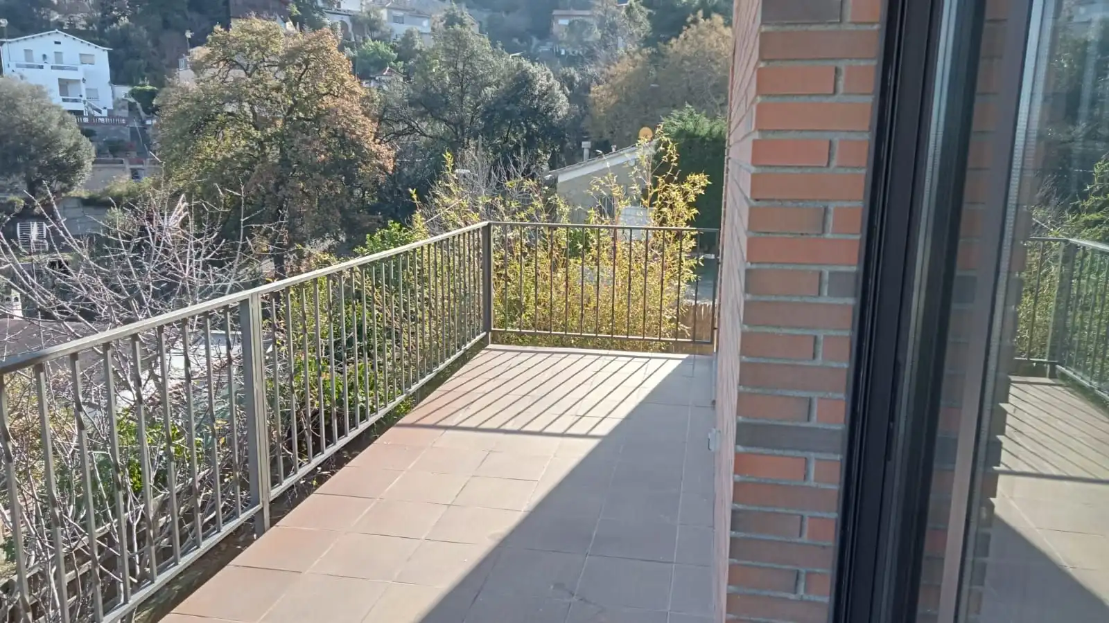 Balcony of Houses for rent in Sant Cugat del Vallès  with Air Conditioner, Heating and Parquet flooring