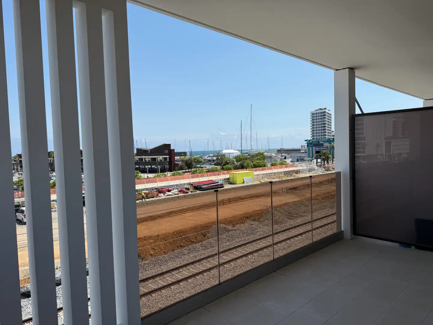 Terrasse von Wohnung zur Miete in Badalona mit Klimaanlage, Terrasse und Ofen