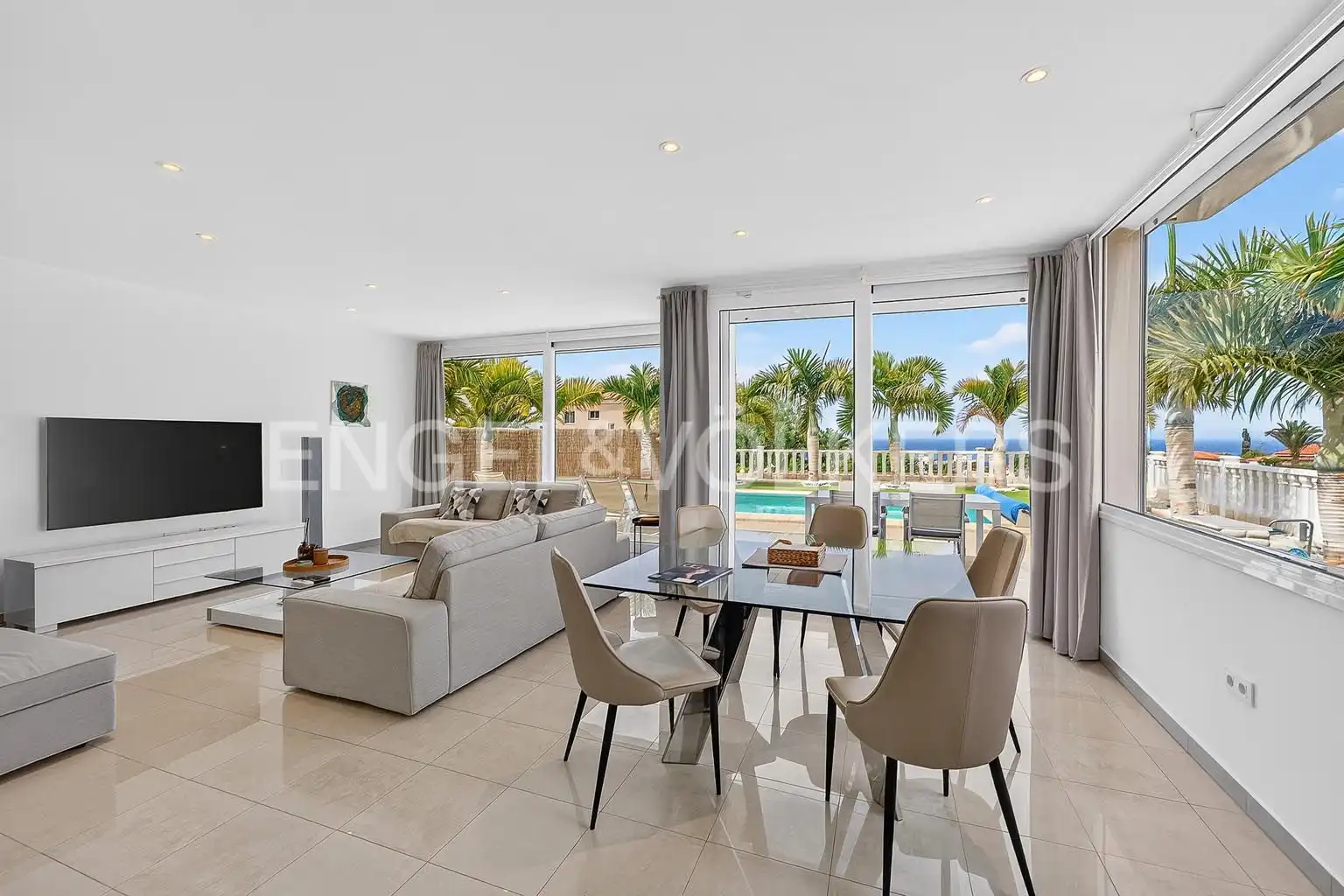 Living room of Houses for sale in Adeje  with Air Conditioner, Terrace and Swimming Pool