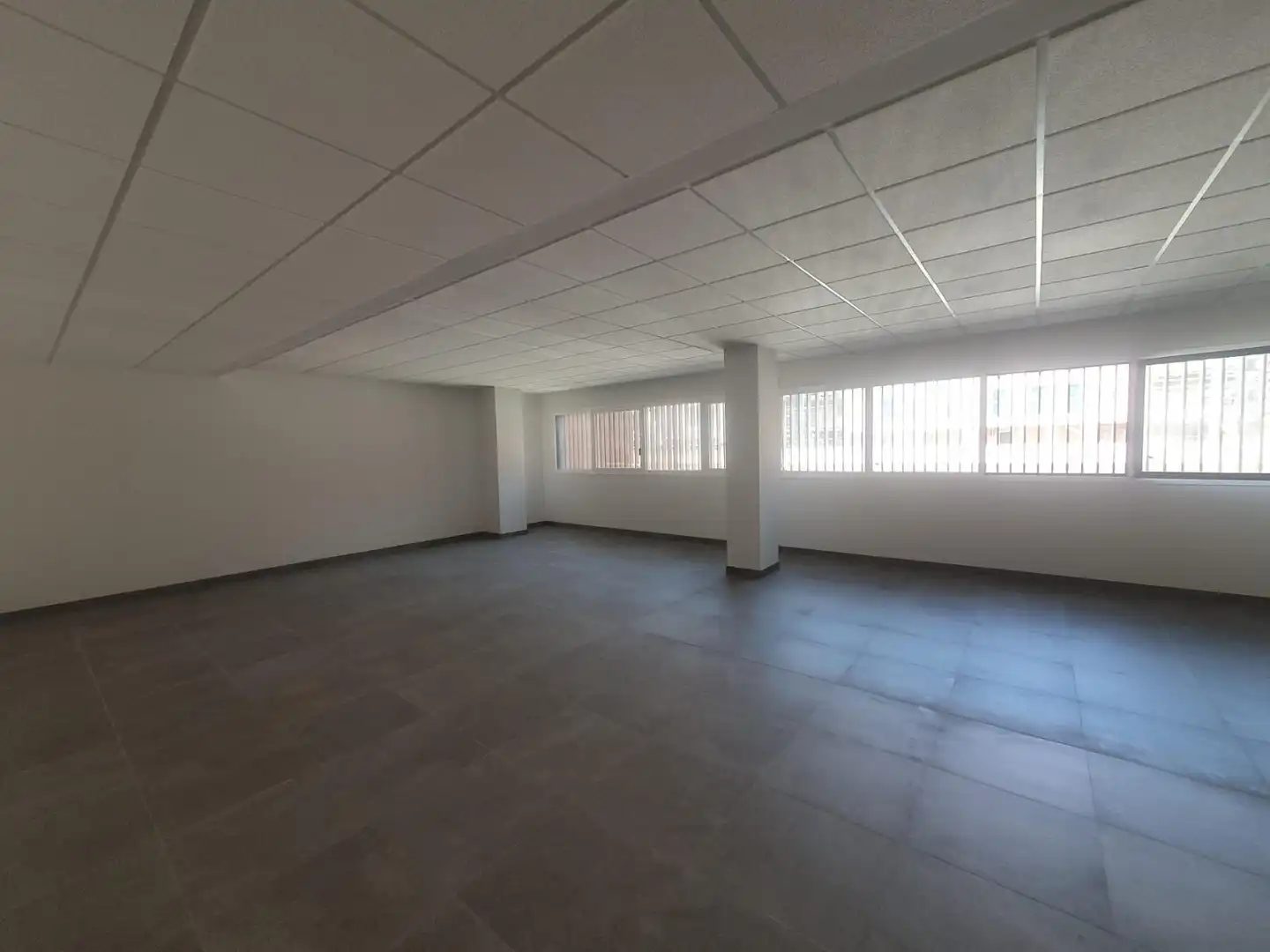 Oficina en venta en Sevilla