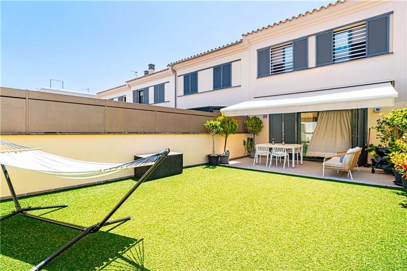 Terrassa de Casa adosada en venda en  Palma de Mallorca amb Aire condicionat, Calefacció i Jardí privat