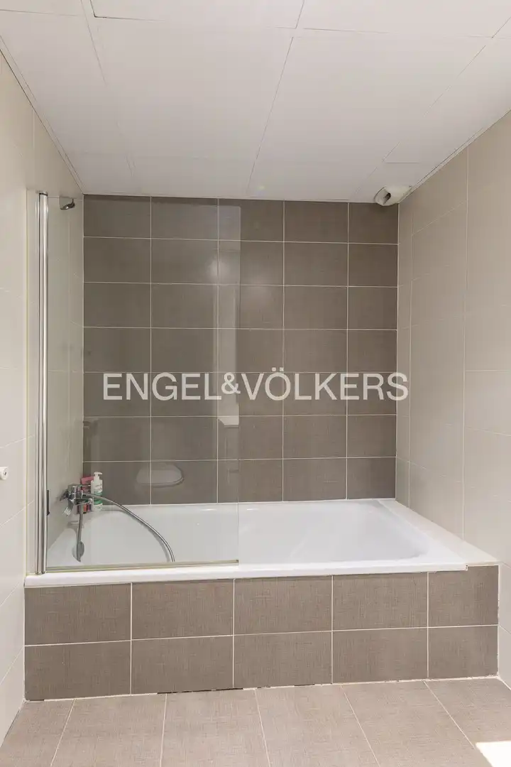 Baño de Piso en venta en Madrid con Aire acondicionado, Calefacción y Parquet