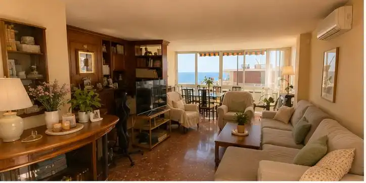Sala de estar de Ático en venta en Málaga con Aire acondicionado, Terraza y Piscina