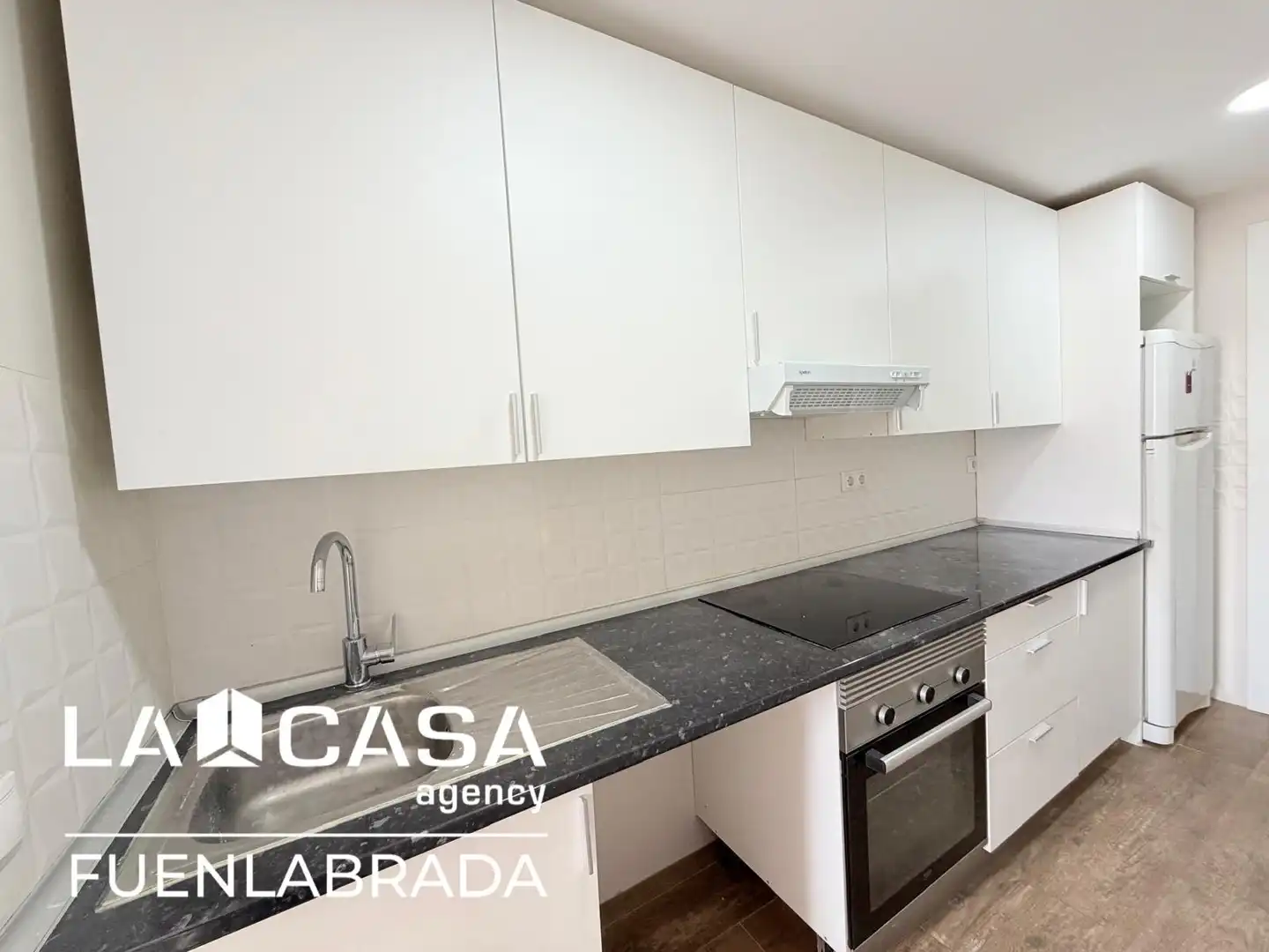 Flat with lift for sale in Calle de Austria