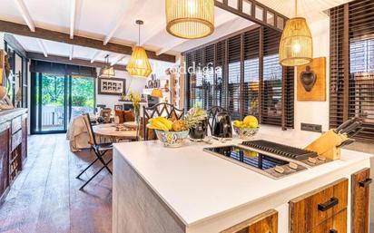Kitchen of Flat for sale in Sant Cugat del Vallès  with Air Conditioner, Heating and Terrace