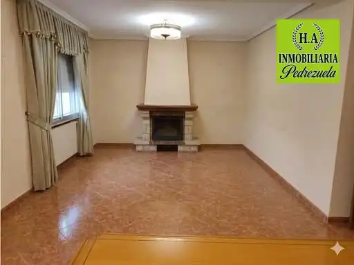 Villa con piscina in vendita a Pedrezuela, imagen 4