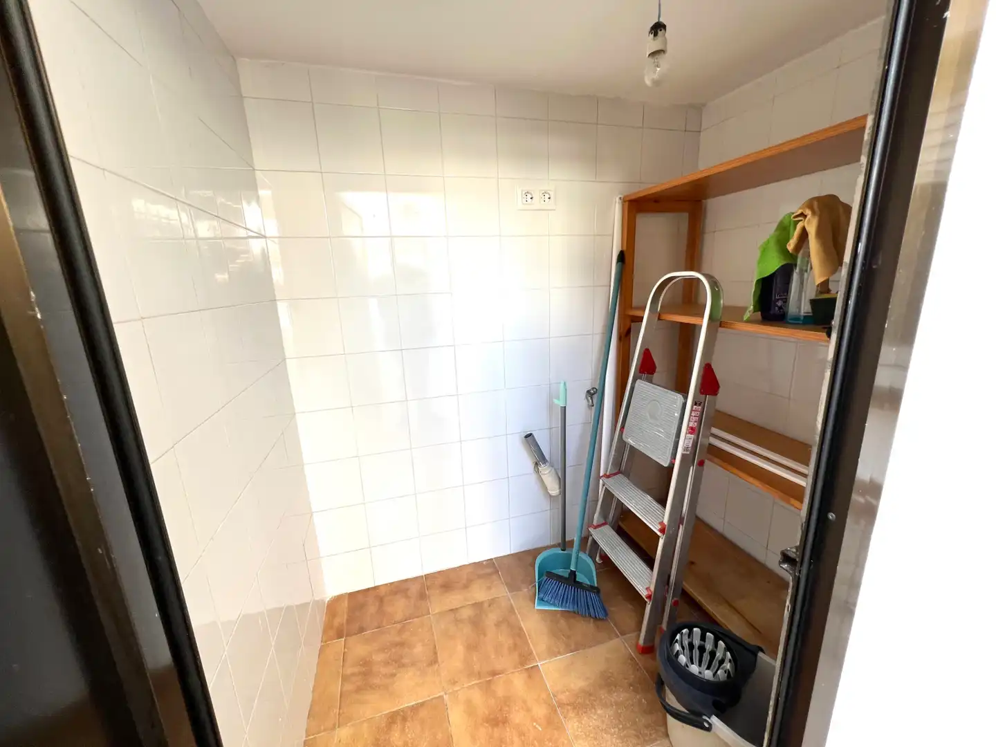 Bany de Casa o xalet en venda en Rota amb Jardí privat, Traster i Alarma