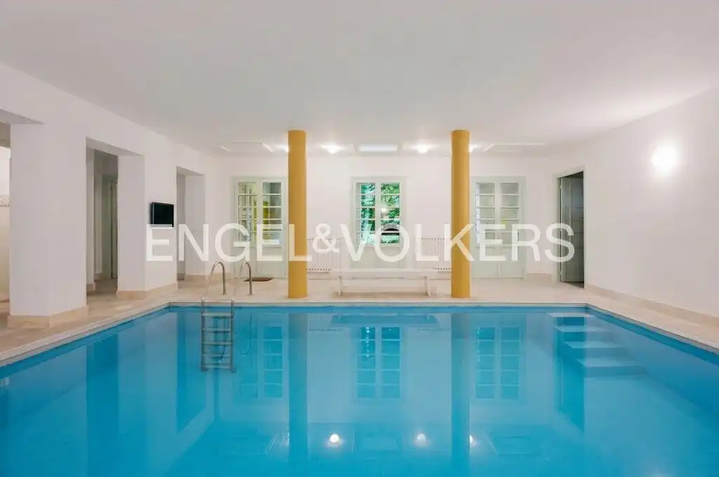 Swimming pool of Houses for sale in Andoain  with Air Conditioner, Heating and Private garden