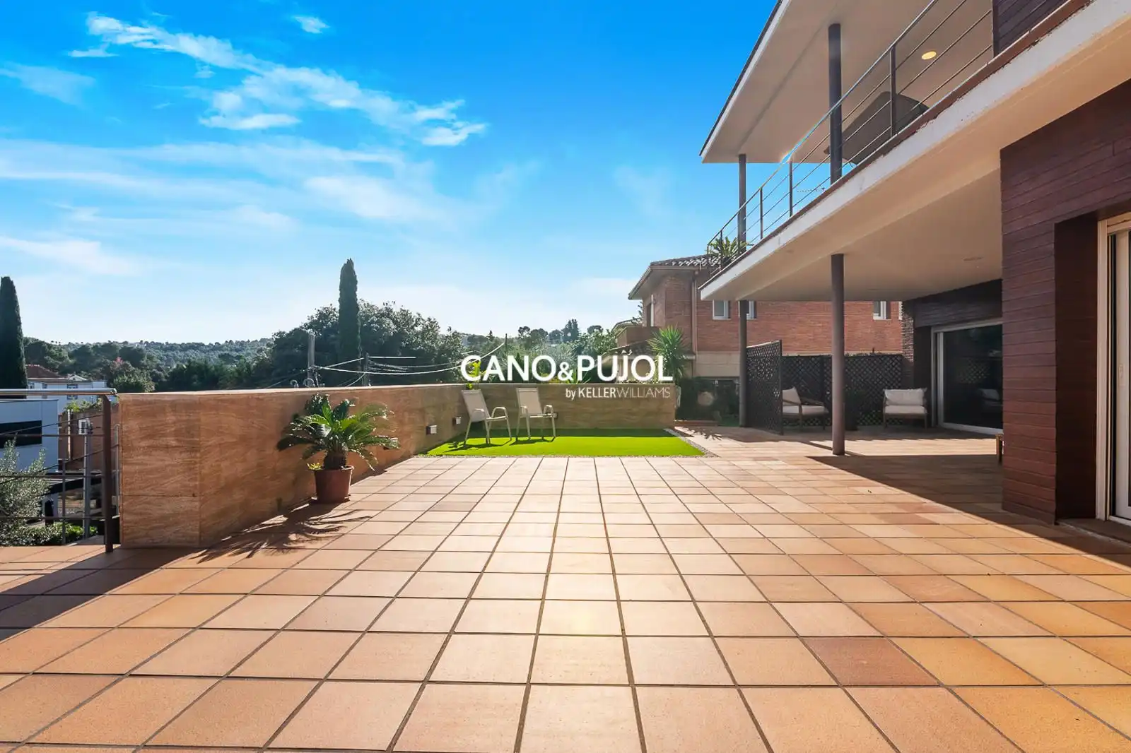Terrace of Houses for sale in Sant Cugat del Vallès  with Air Conditioner, Terrace and Swimming Pool